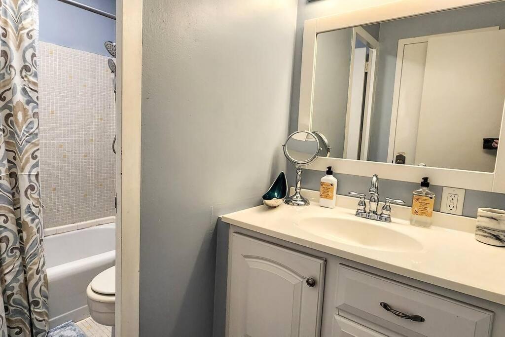 Perfect Couples Retreat - Close To All Amenities Hot Springs Exterior photo